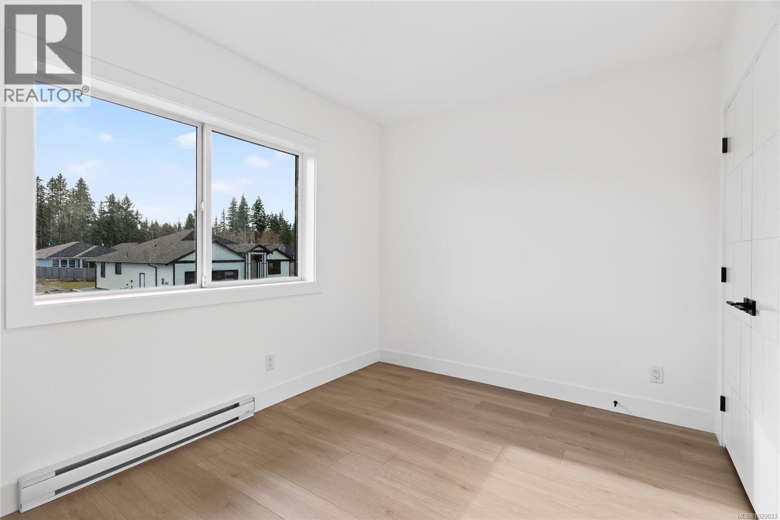 4 704 Beaver Creek Blvd Property Photo 17