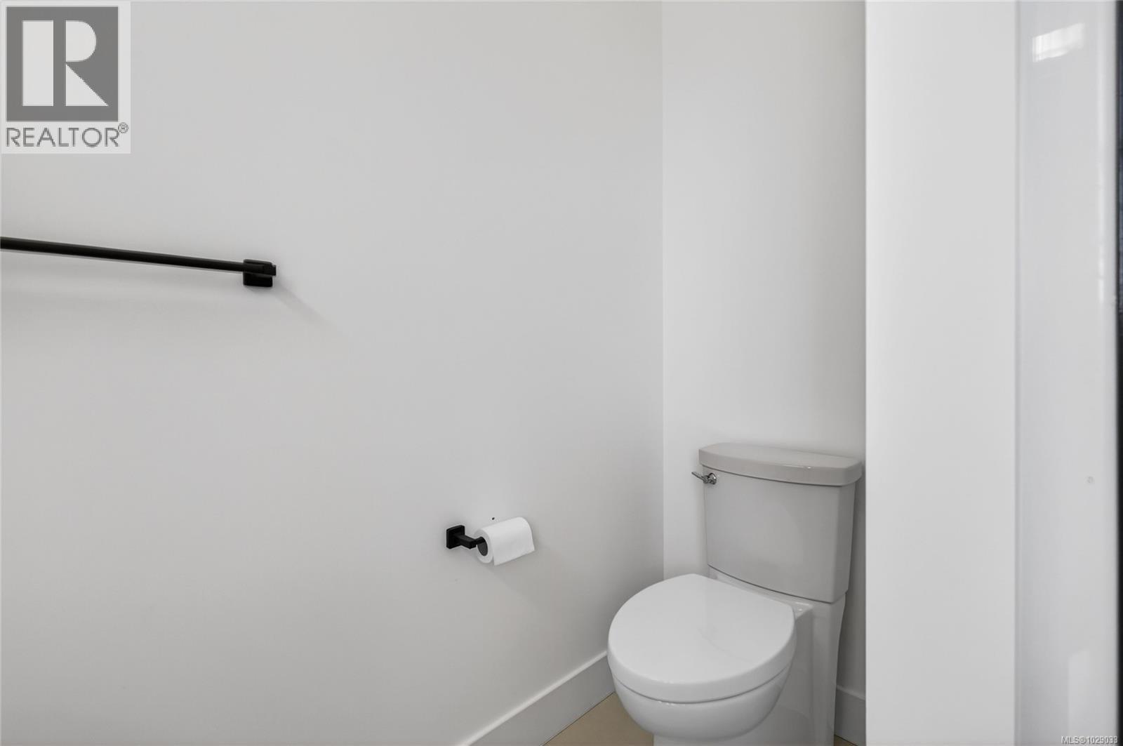 4 704 Beaver Creek Blvd Property Photo 34
