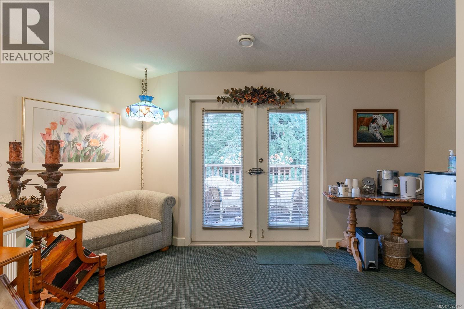 5895 River Rd Property Photo 44