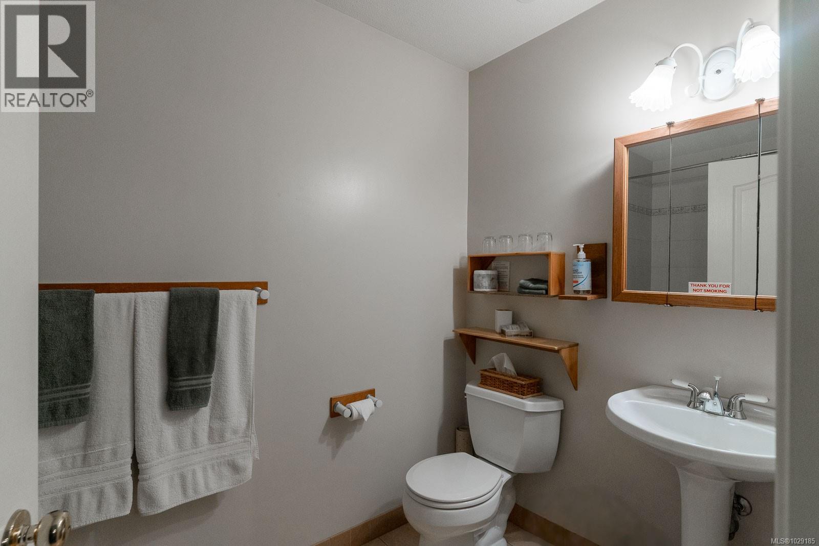 5895 River Rd Property Photo 62