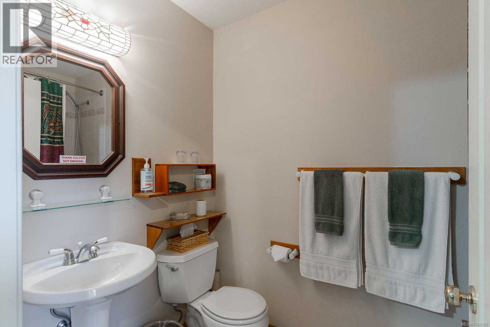 5895 River Rd Property Photo 68