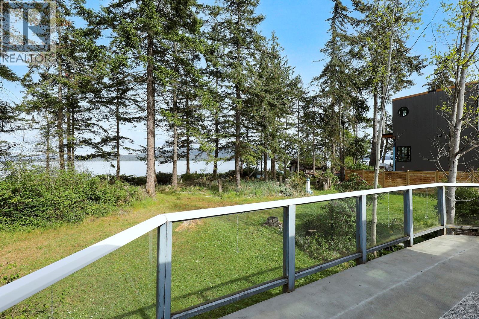 1550 Dalziel Rd Property Photo 9