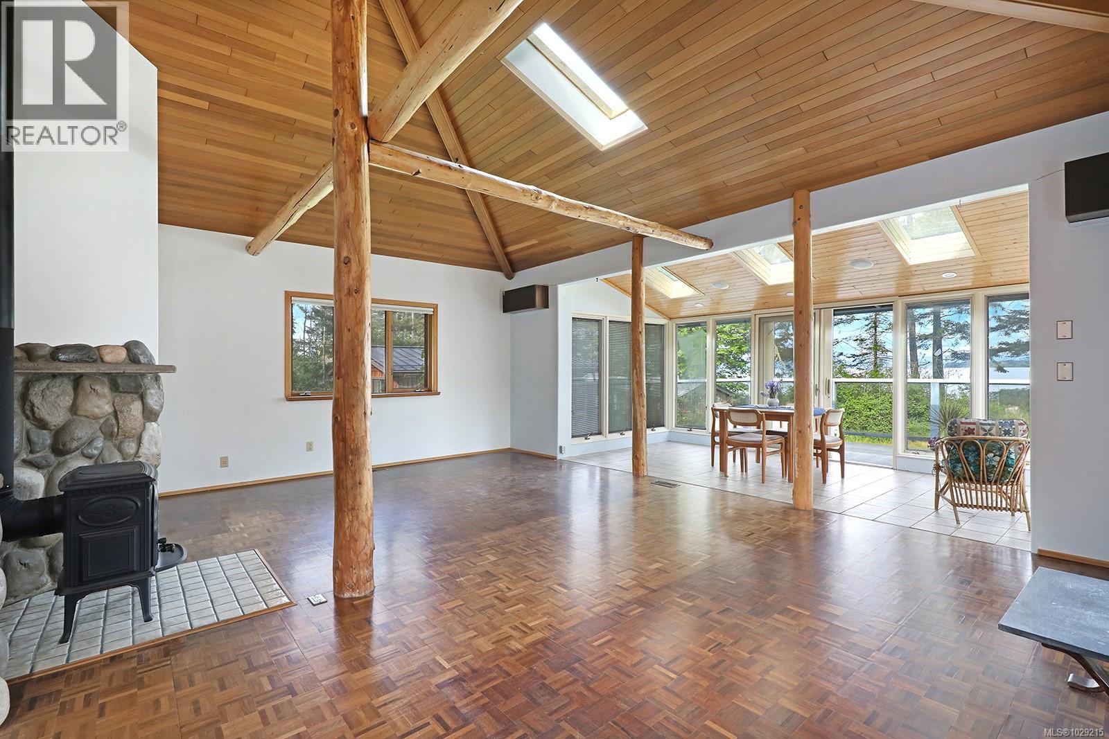 1550 Dalziel Rd Property Photo 18
