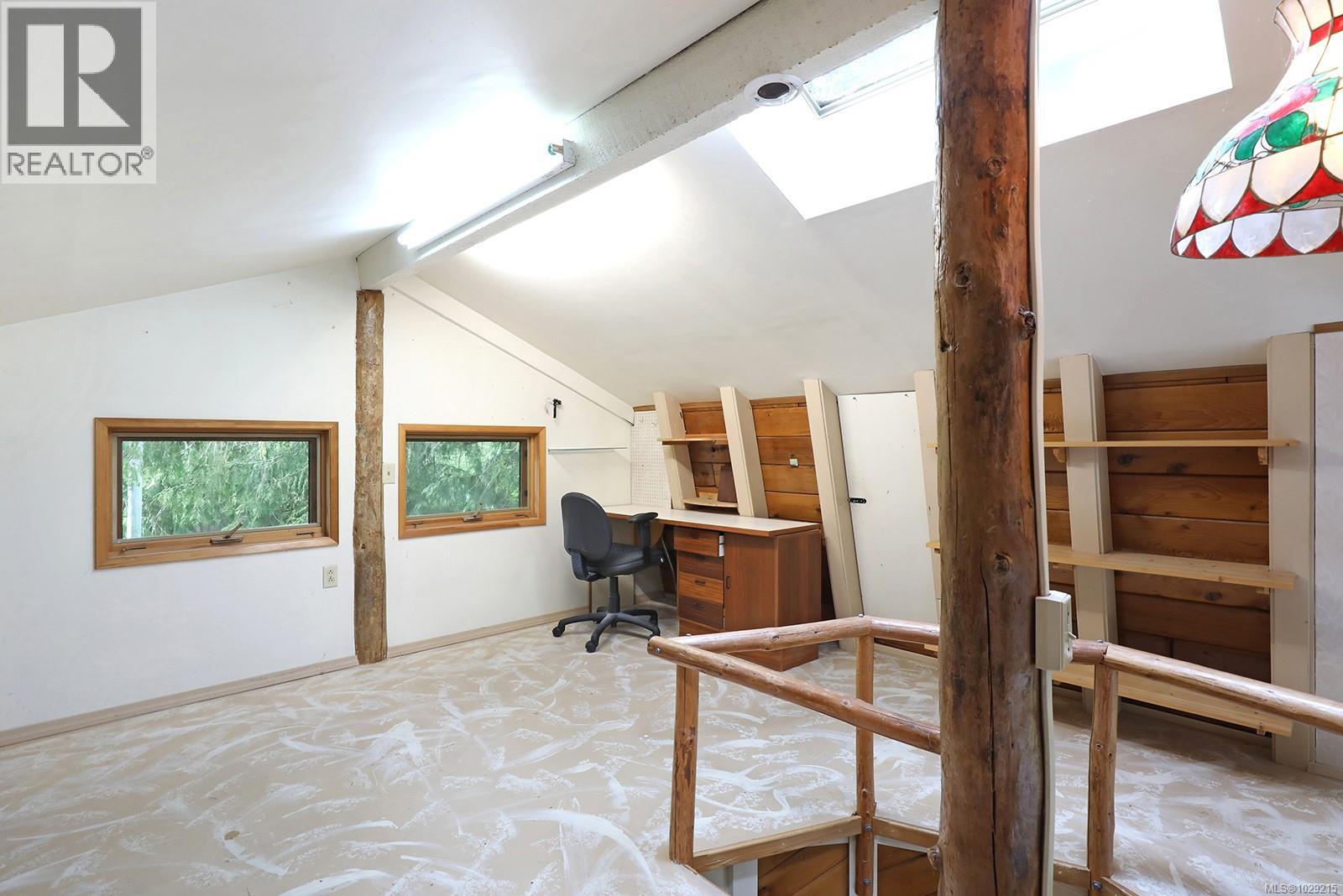 1550 Dalziel Rd Property Photo 20