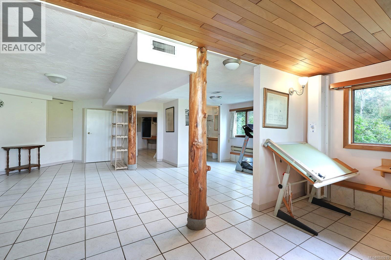 1550 Dalziel Rd Property Photo 28