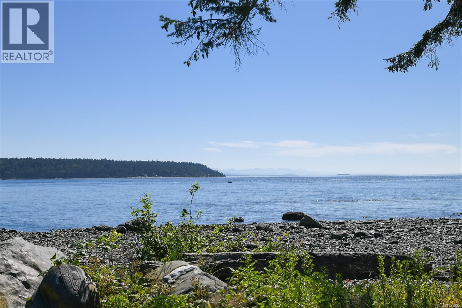 302 536 Island Hwy Property Photo 31