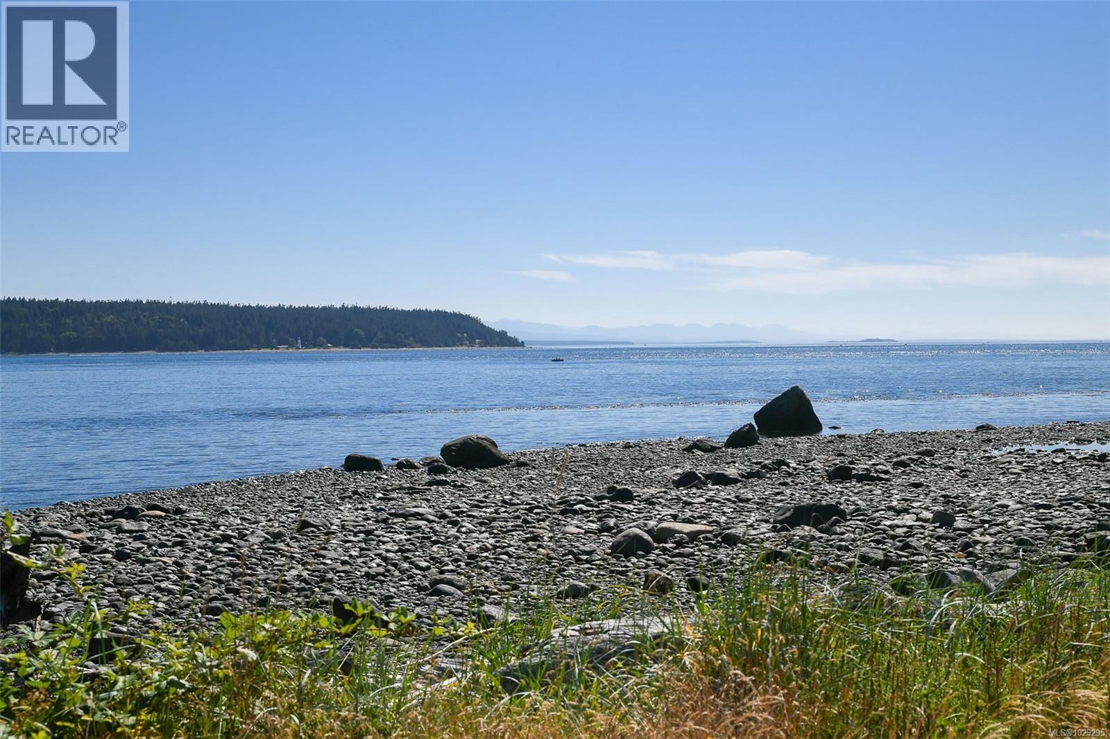 302 536 Island Hwy Property Photo 36