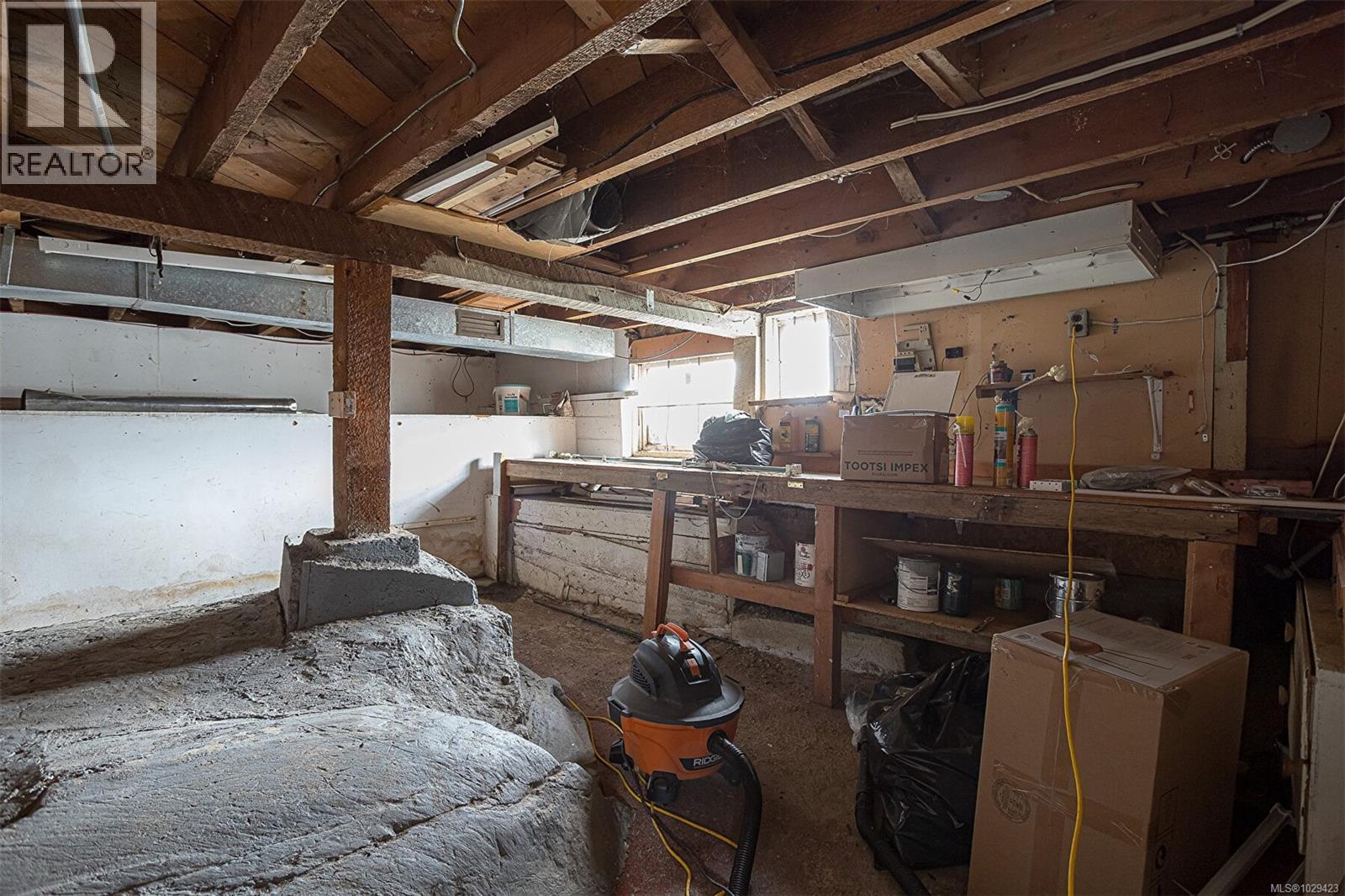 2898 Glenwood Ave Property Photo 44