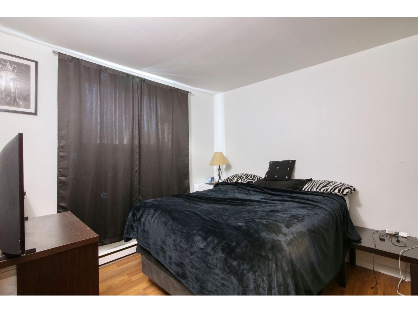 1560-1564 Rue Centrale Property Photo 9