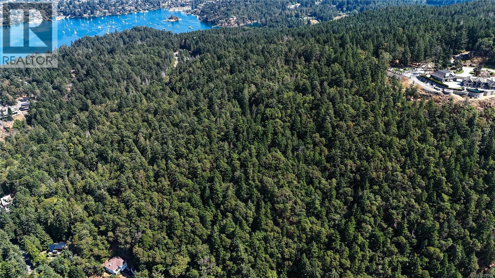 Lot 2 & 4 Willis Point Rd Property Photo 8