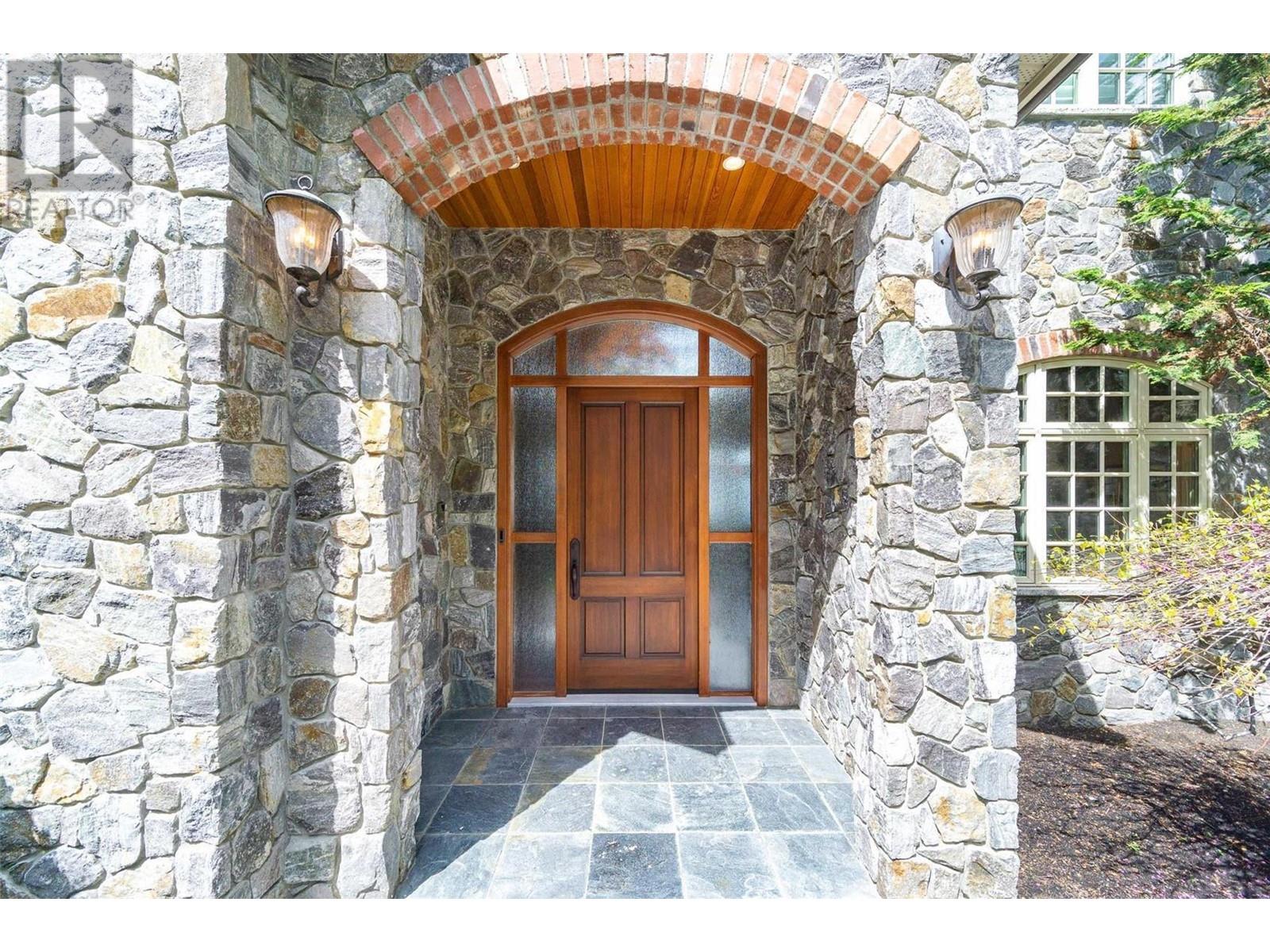 225 Swick Road Property Photo 7