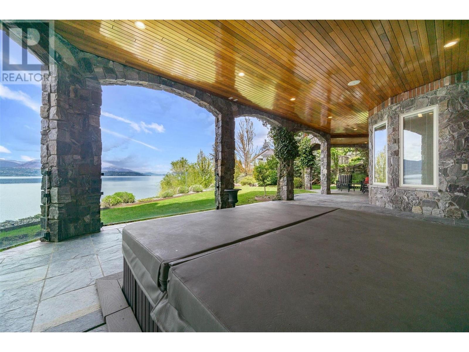 225 Swick Road Property Photo 14