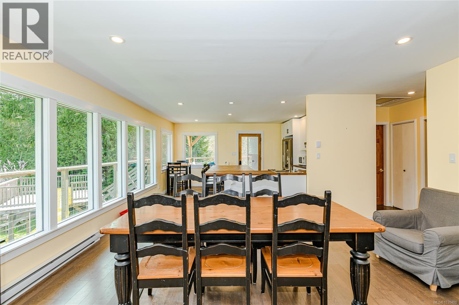821 Fulford-ganges Rd Property Photo 9