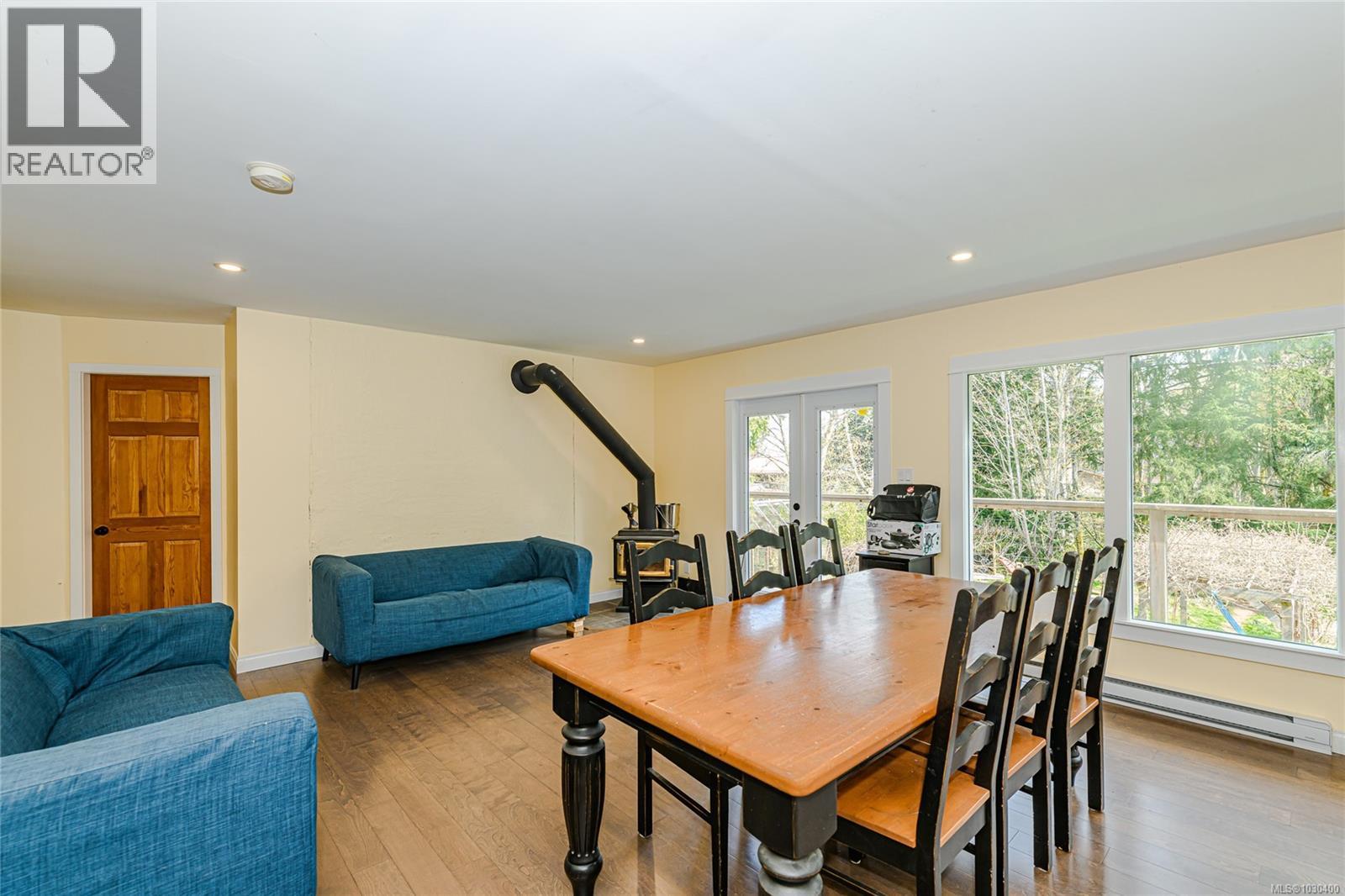 821 Fulford-ganges Rd Property Photo 11