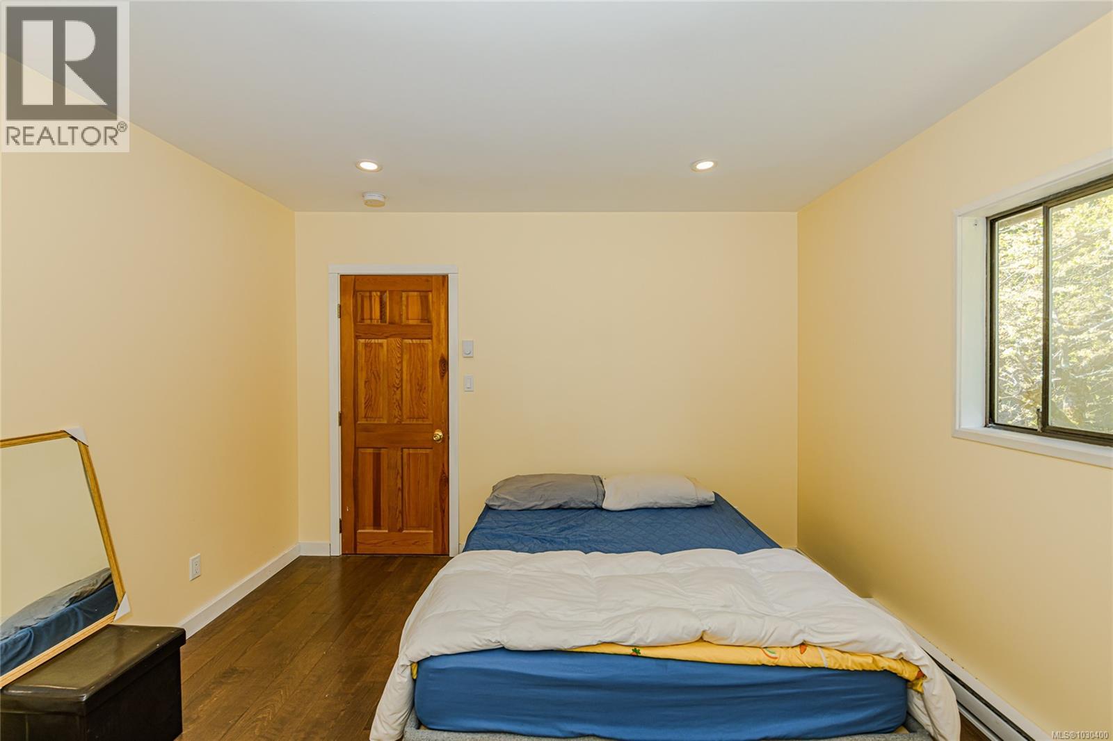 821 Fulford-ganges Rd Property Photo 17