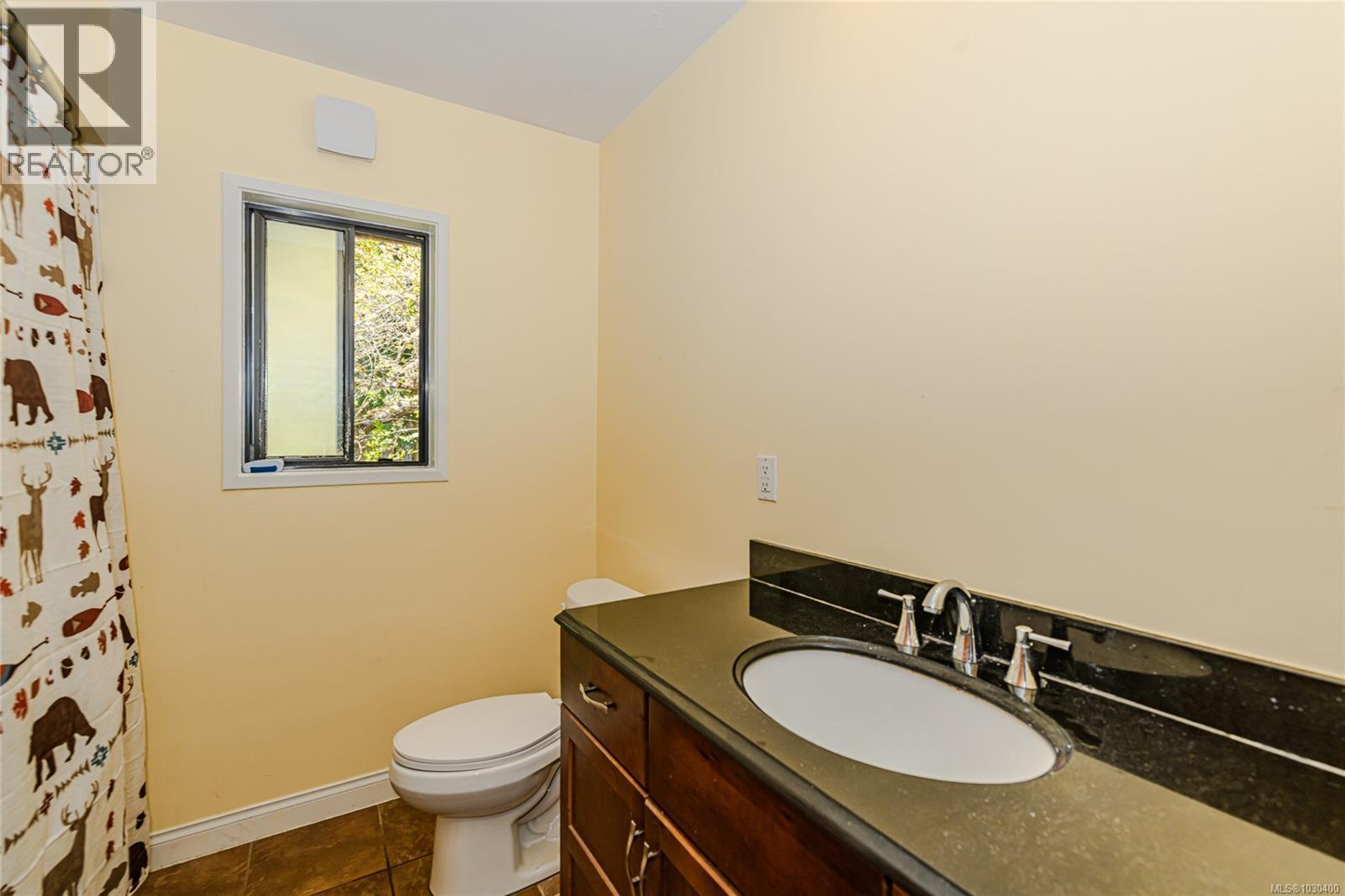 821 Fulford-ganges Rd Property Photo 19