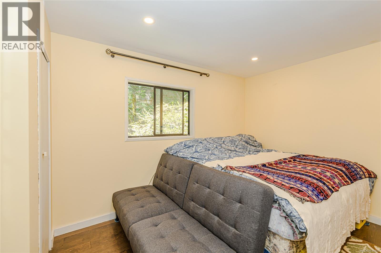 821 Fulford-ganges Rd Property Photo 23
