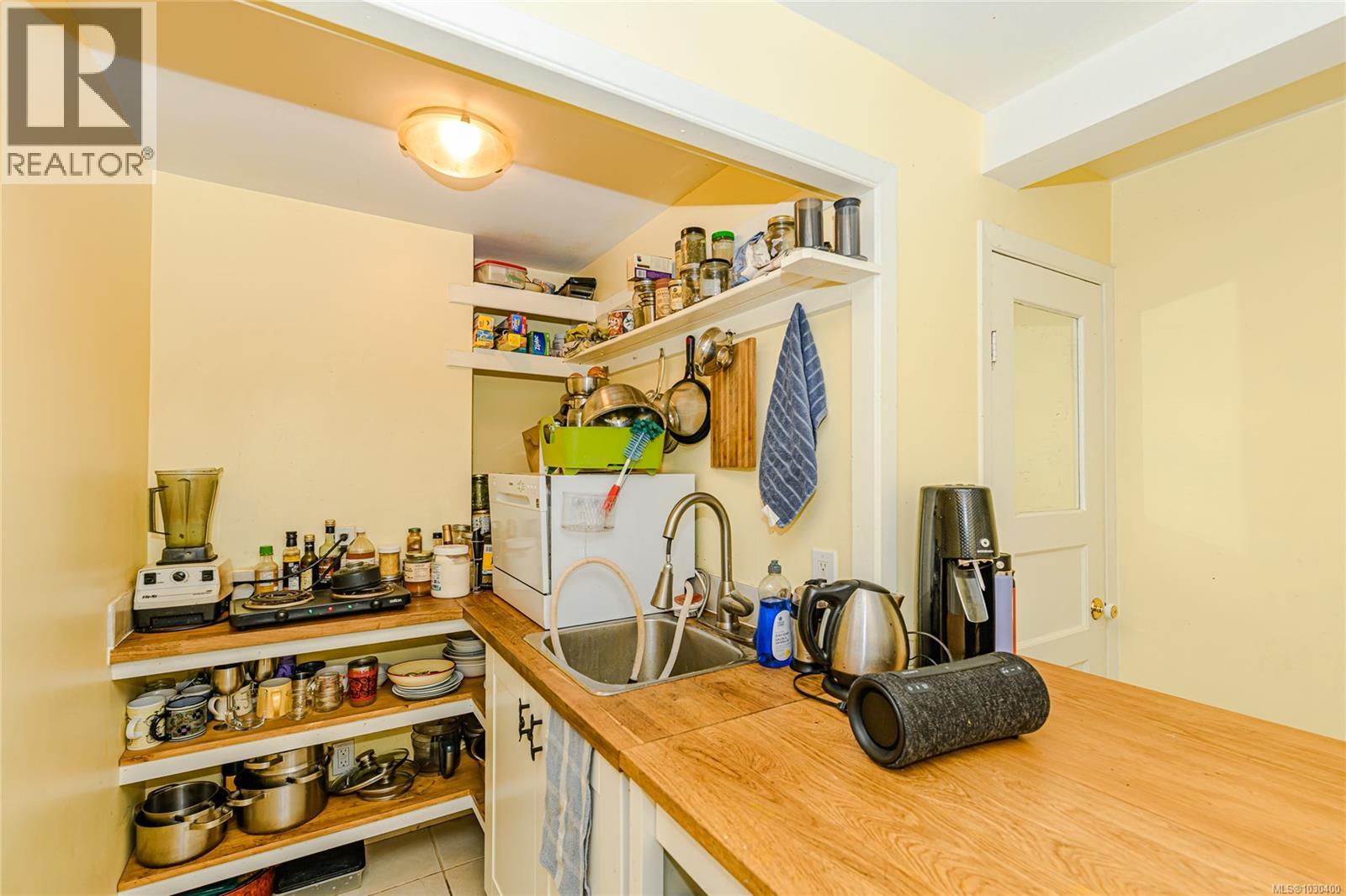 821 Fulford-ganges Rd Property Photo 32