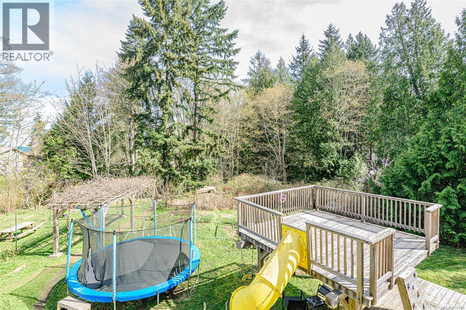 821 Fulford-ganges Rd Property Photo 39