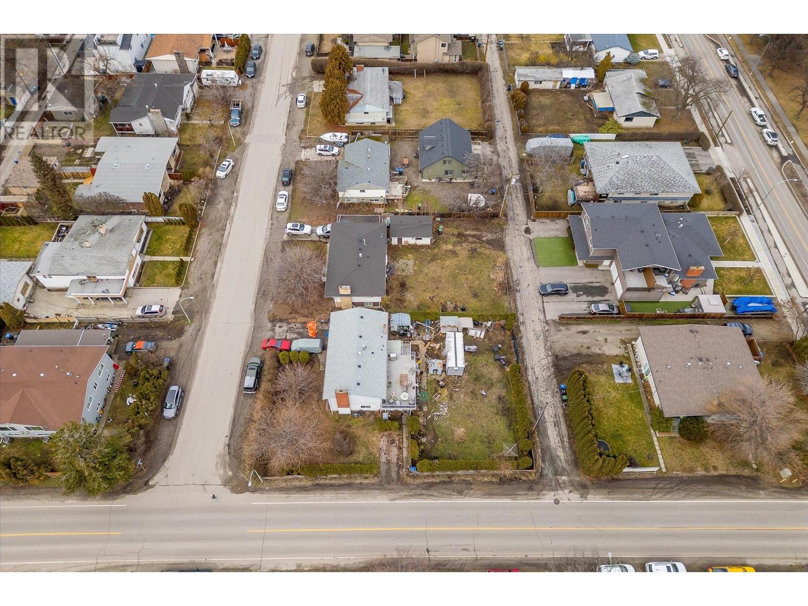2261 Burnett Street Property Photo 15