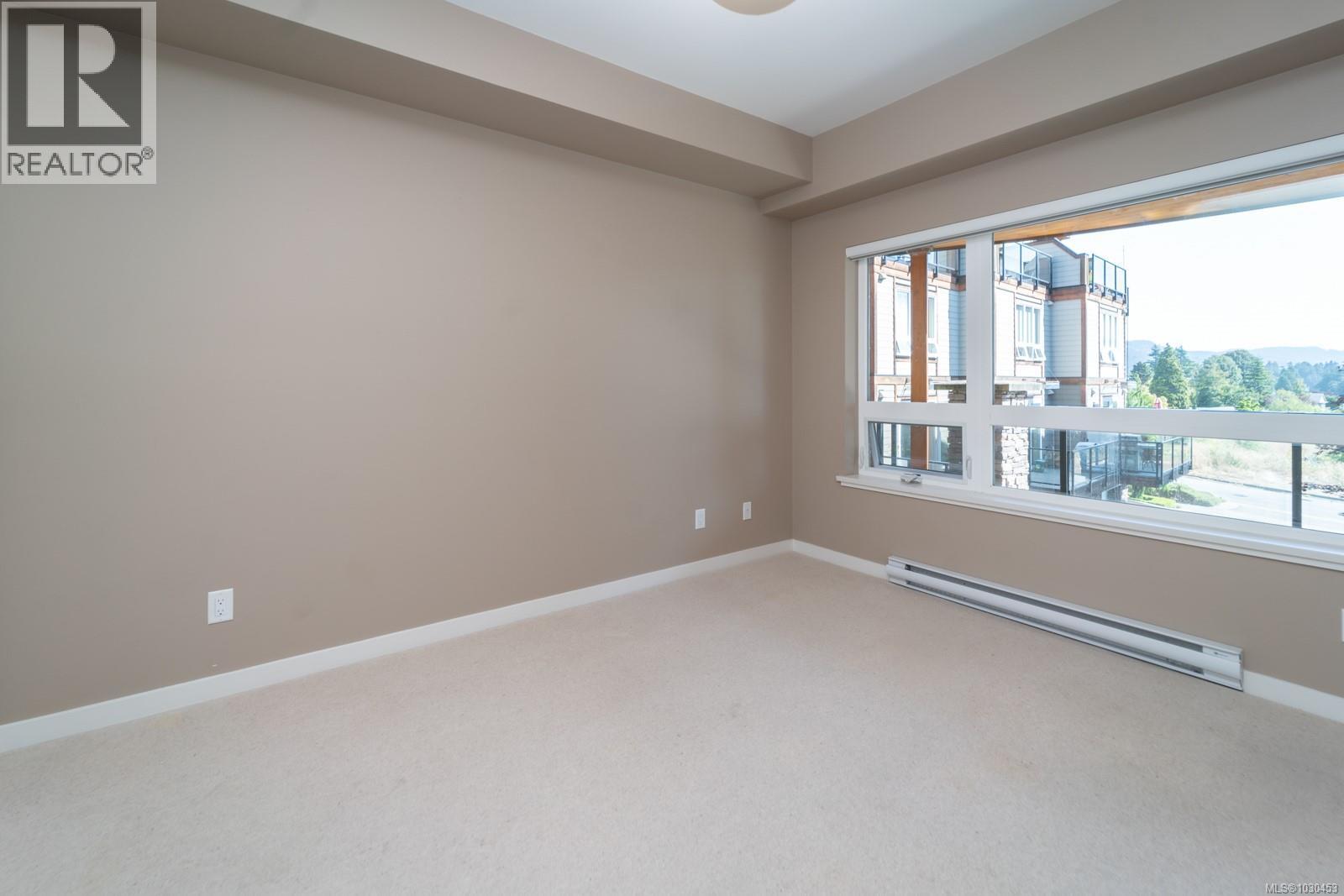 204 6591 Lincroft Rd Property Photo 10