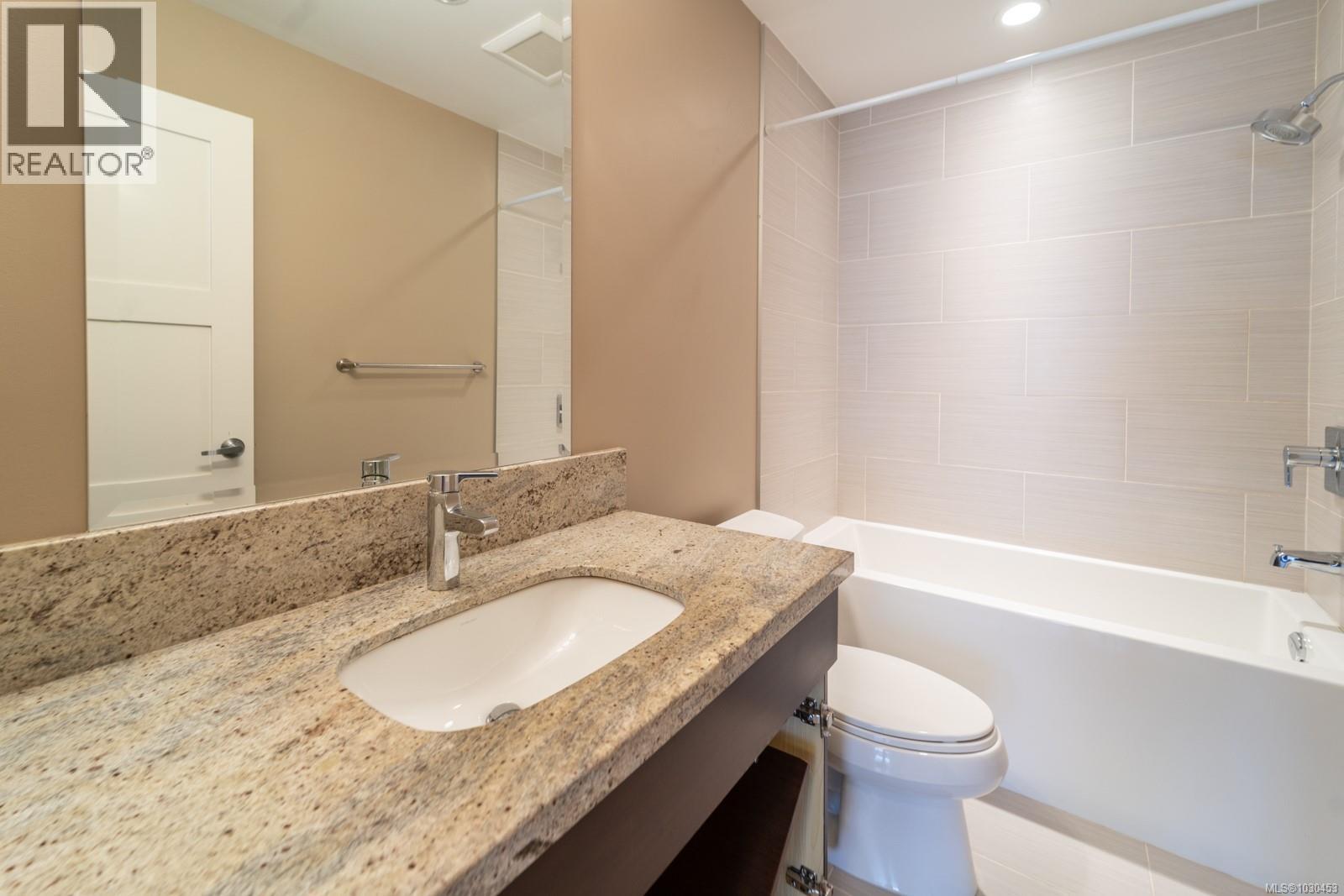 204 6591 Lincroft Rd Property Photo 12