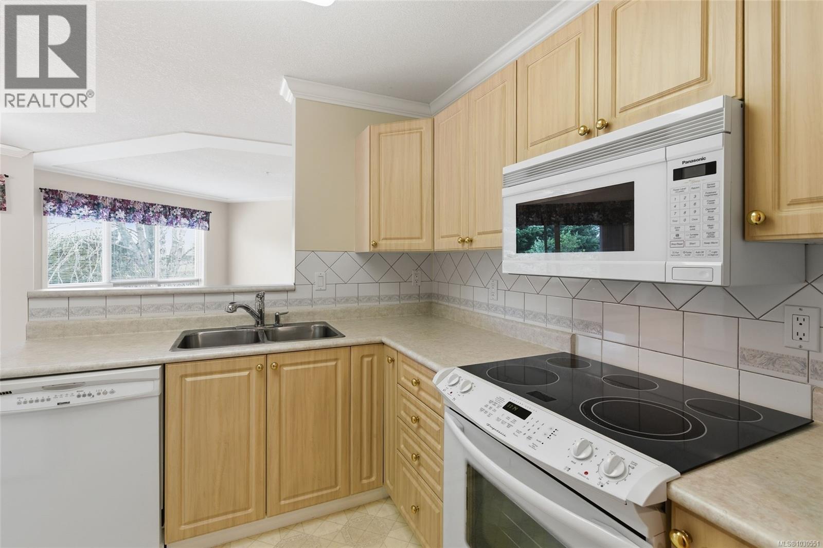 106 335 Hirst Ave W Property Photo 31