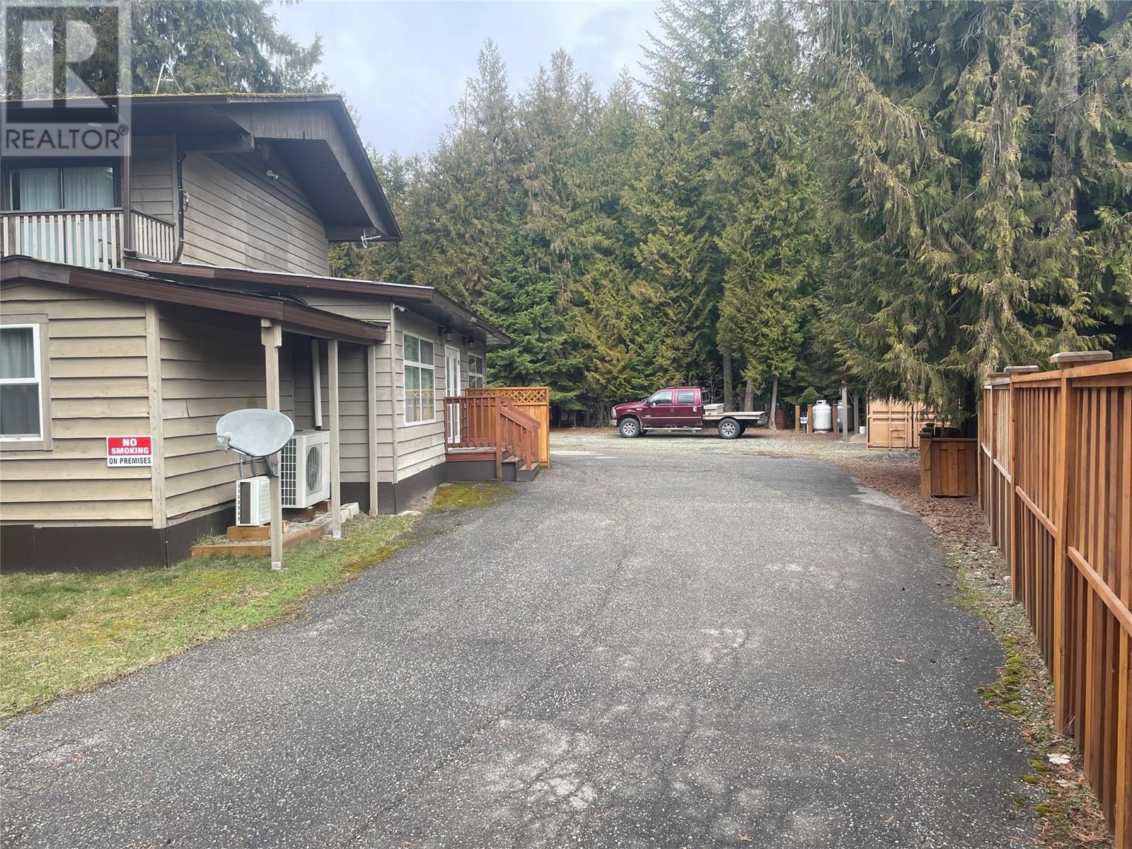 4025 Squilax-anglemont Road Property Photo 11