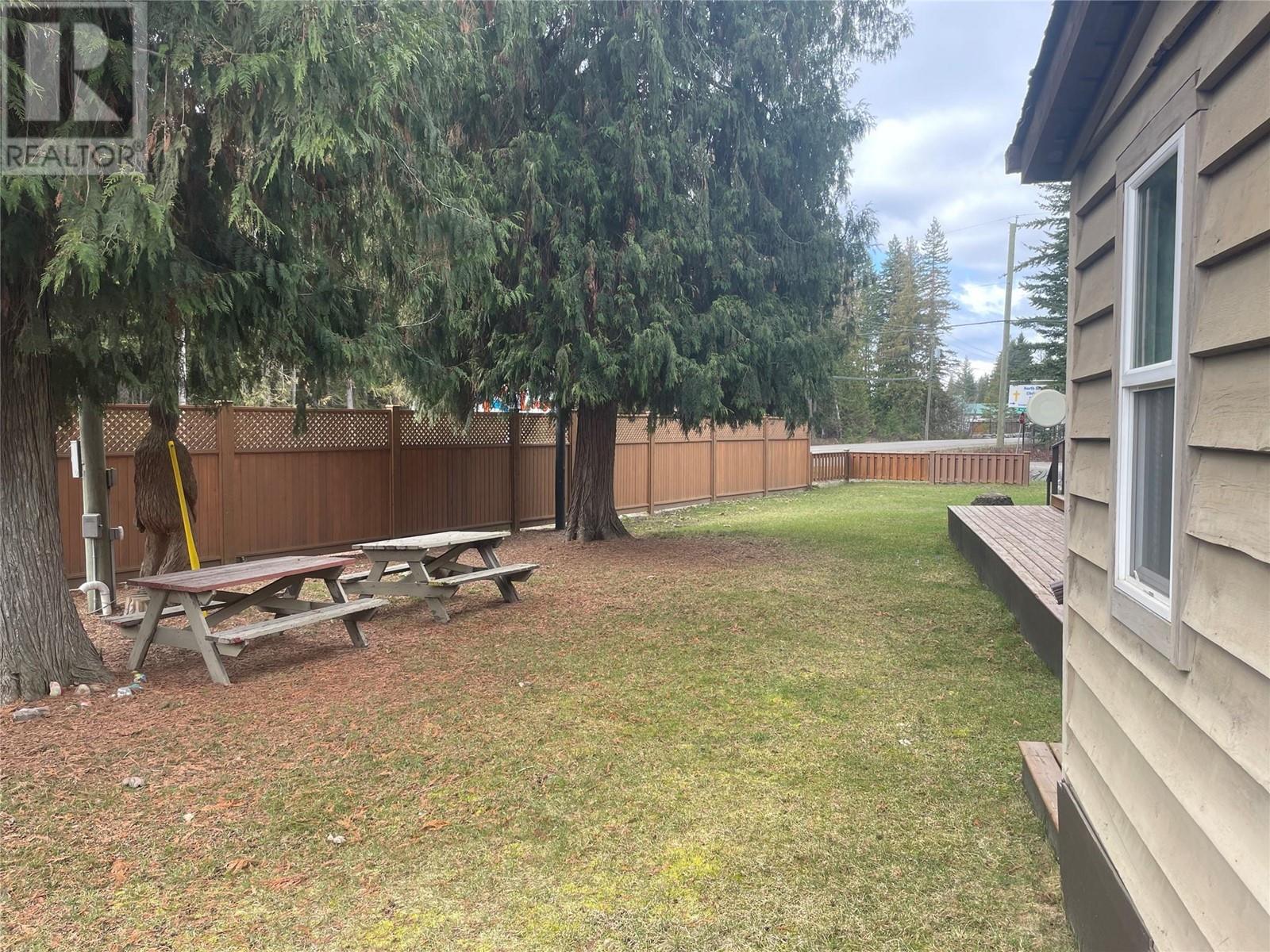 4025 Squilax-anglemont Road Property Photo 12