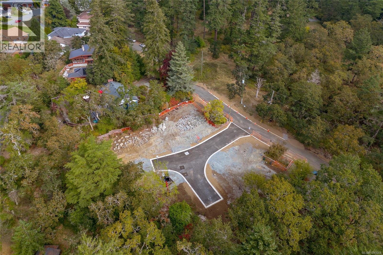 3802 Madaric Pl Property Photo 3