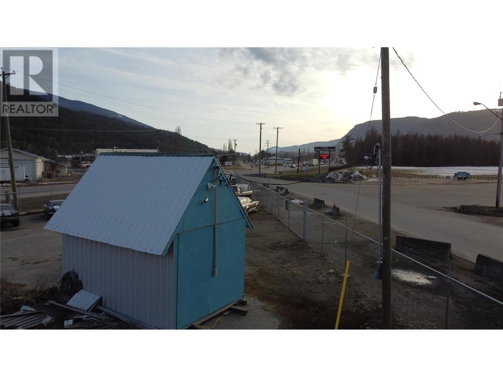 1310 Trans Canada Highway Property Photo 14
