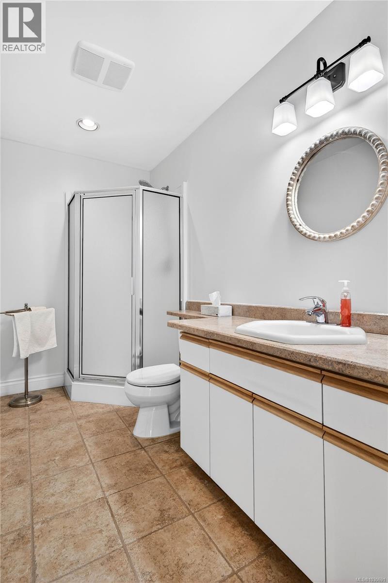 20 258 Lower Ganges Rd Property Photo 24