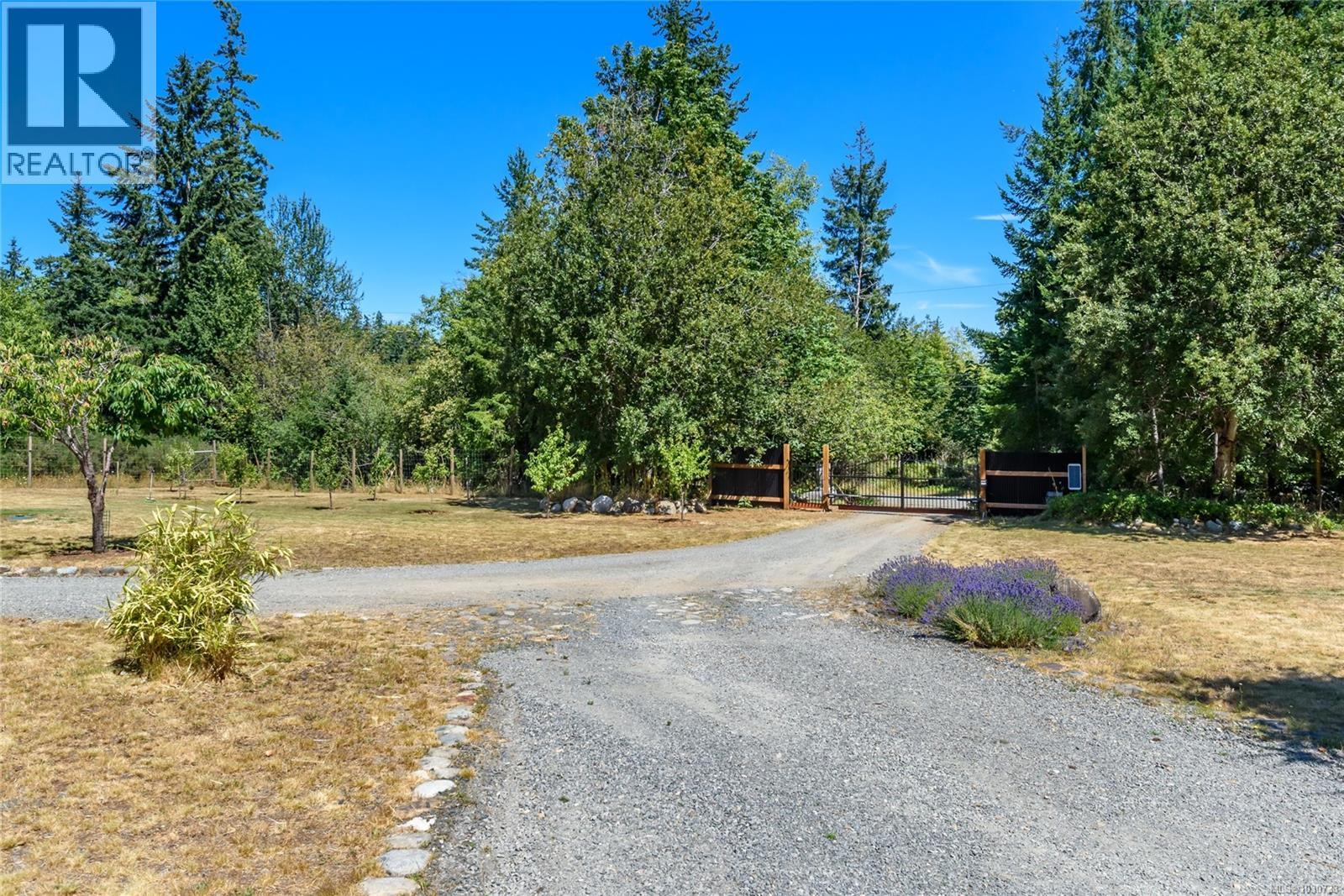 7455 Rodger Rd Property Photo 64