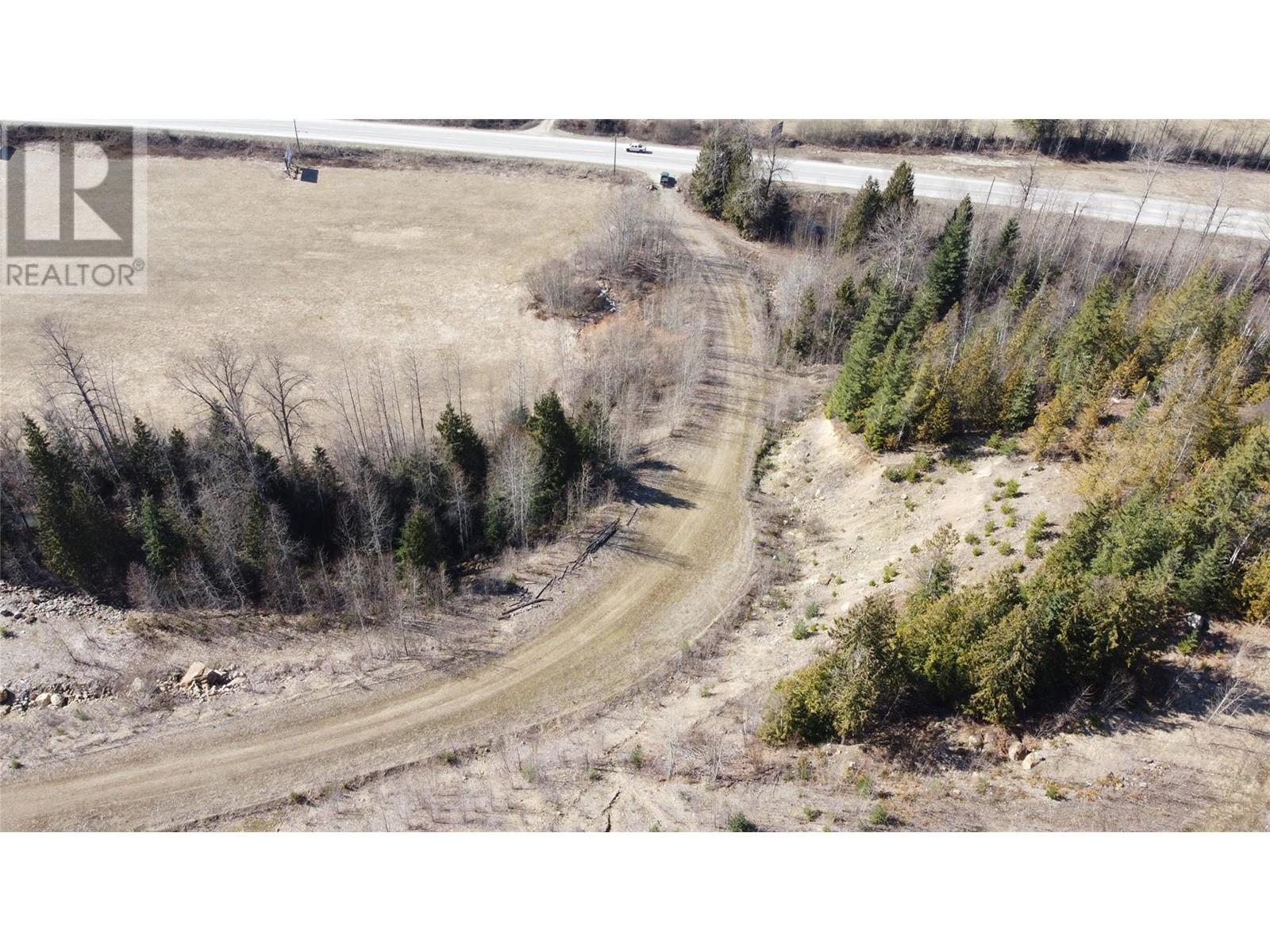 000 Trans Canada Highway Property Photo 17