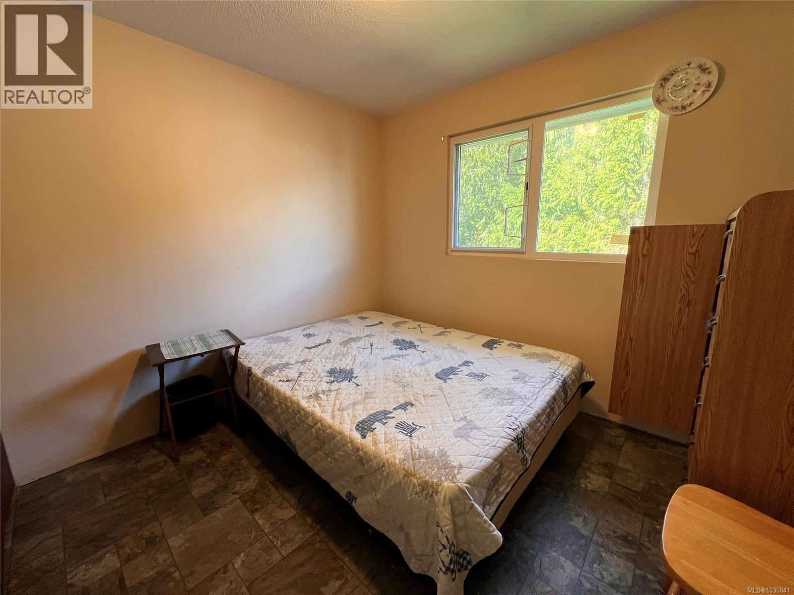 181 Boston Rd Property Photo 5
