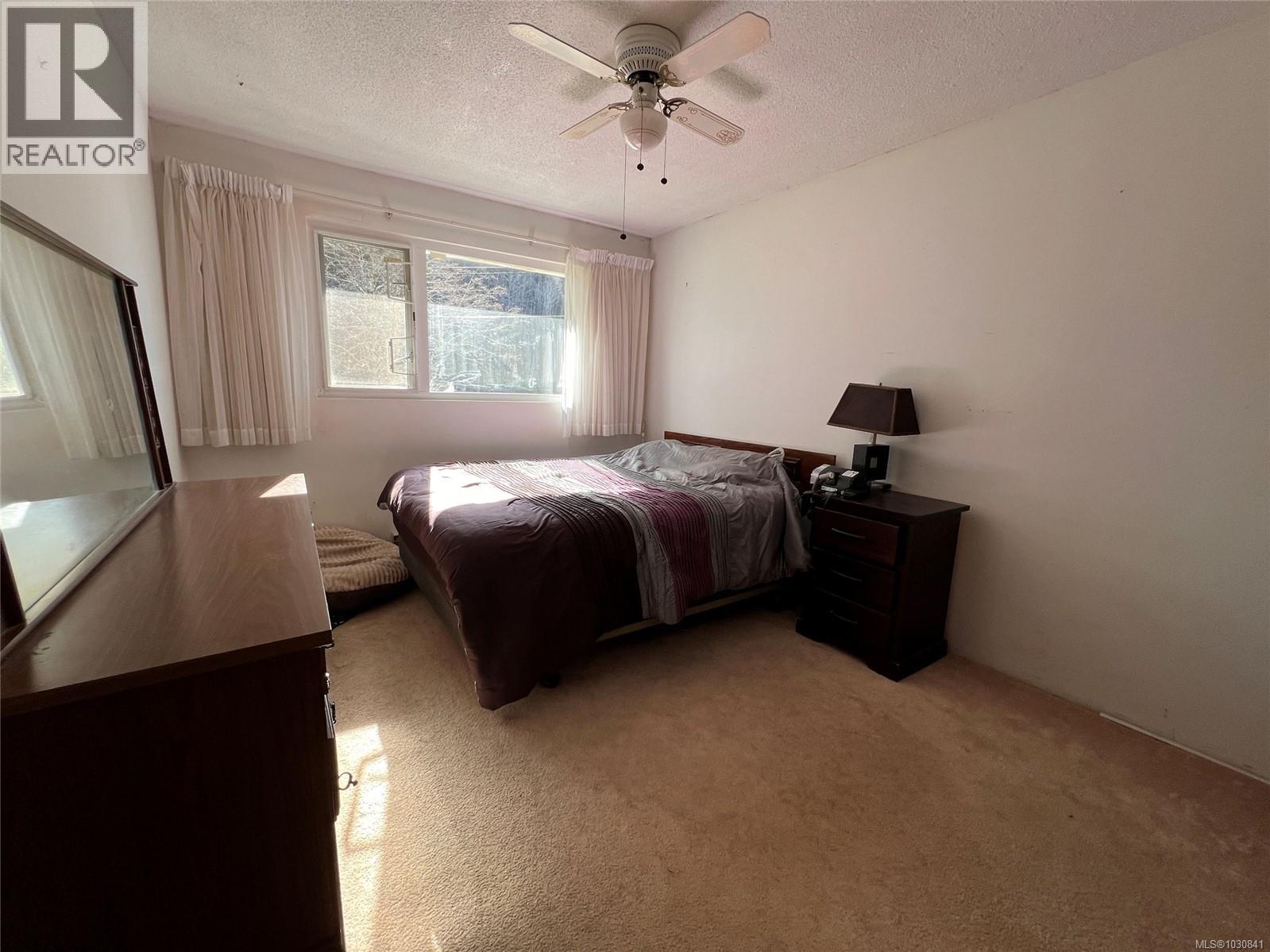 181 Boston Rd Property Photo 6