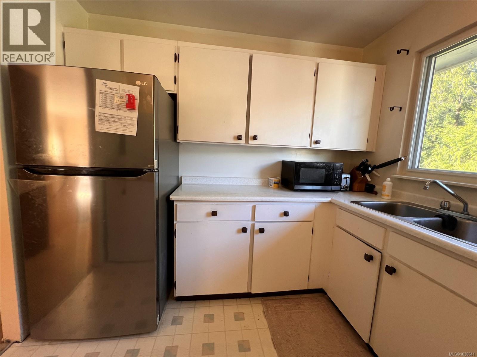 181 Boston Rd Property Photo 9