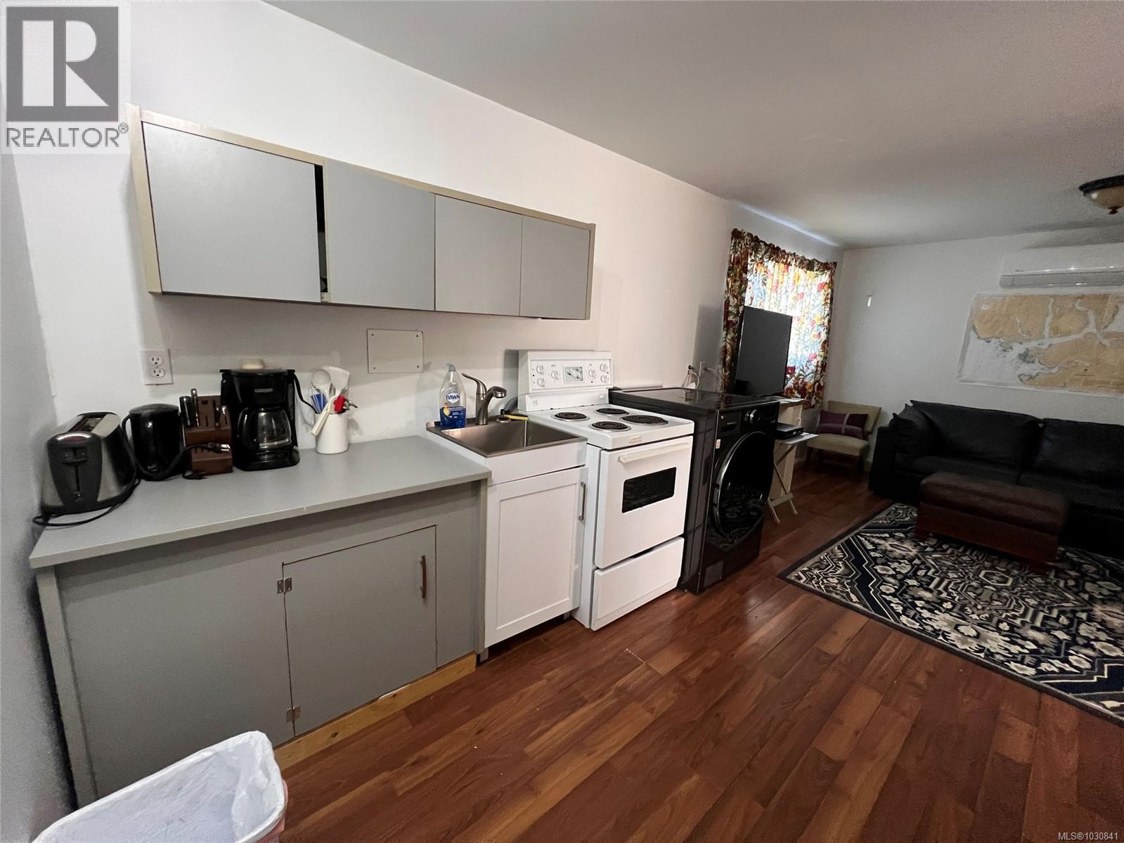 181 Boston Rd Property Photo 16