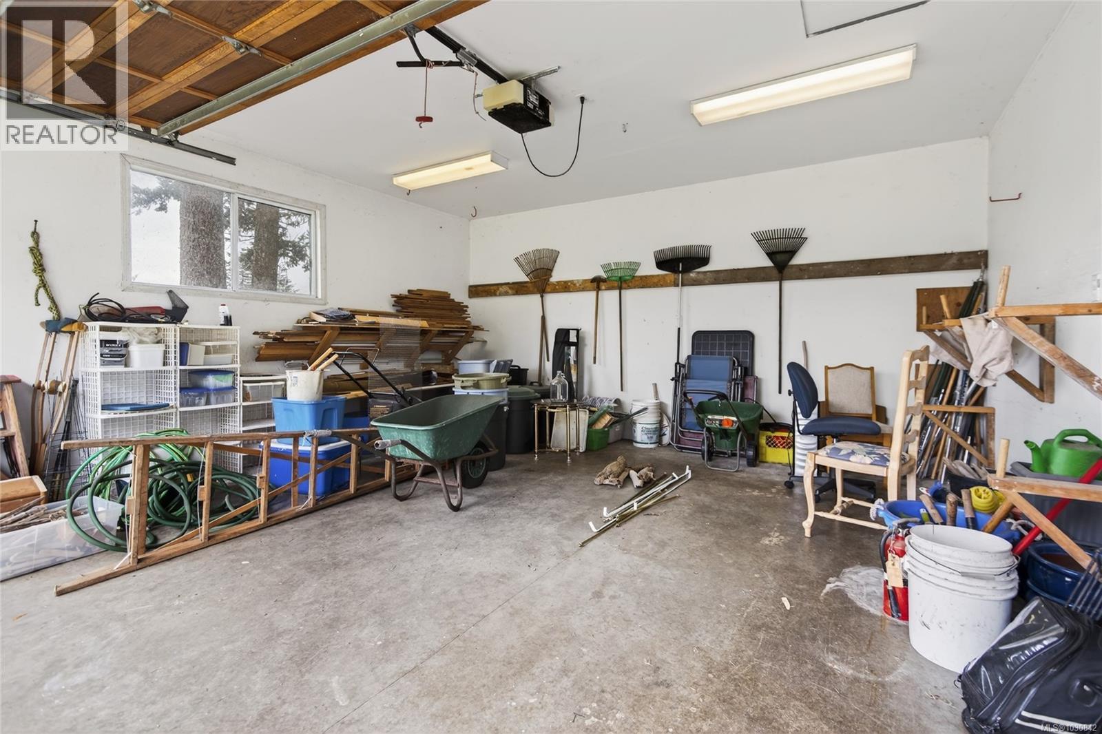 1267 Don Rd Property Photo 25