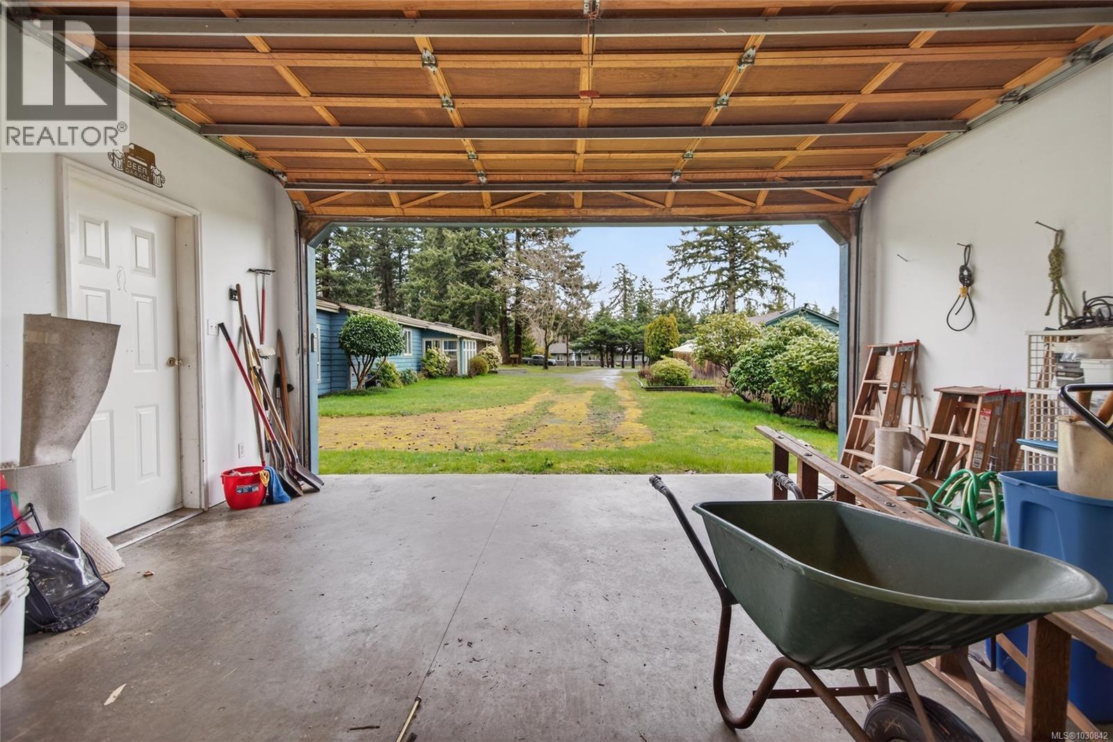 1267 Don Rd Property Photo 28
