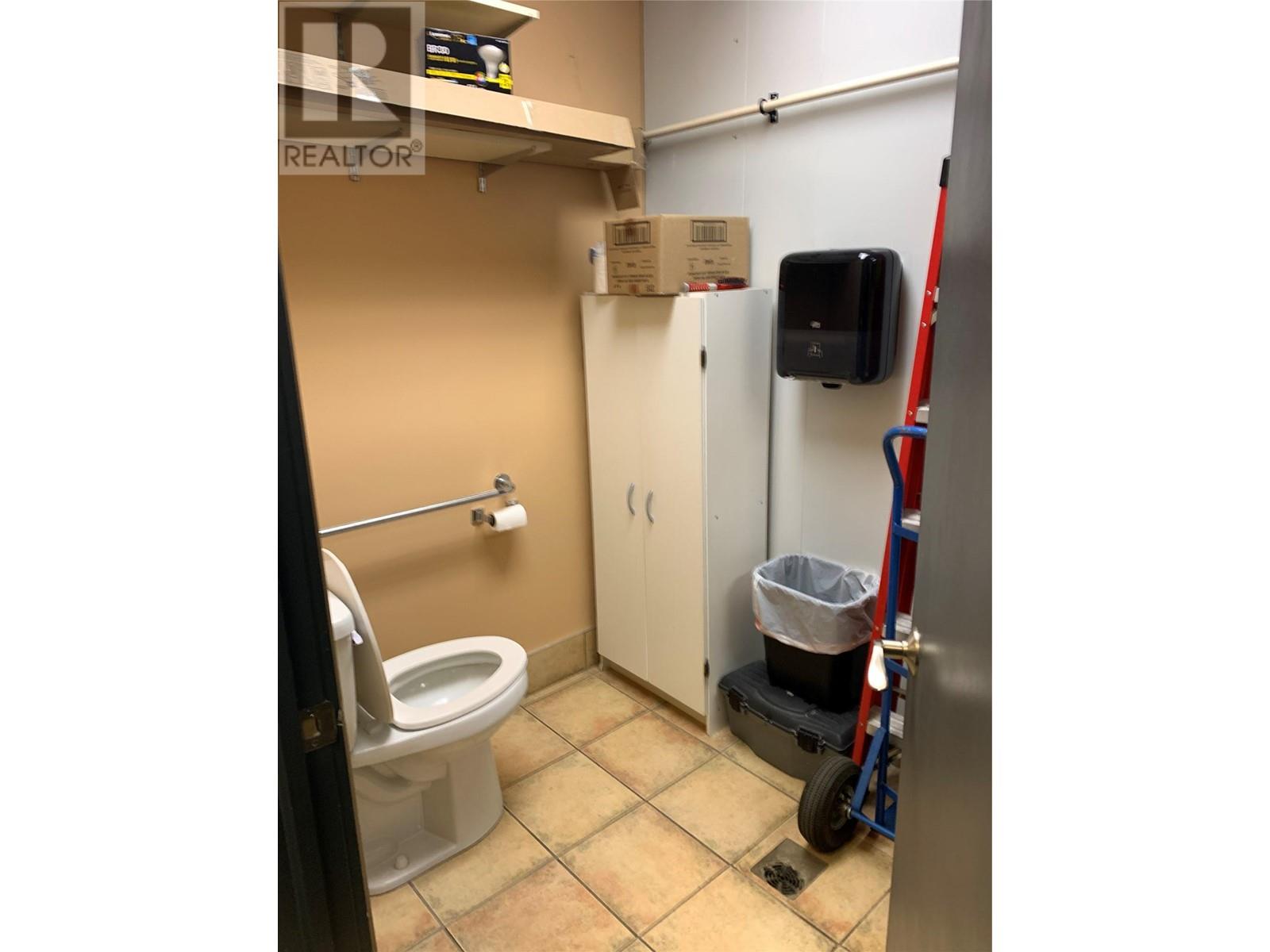 11612 8 Street Property Photo 8