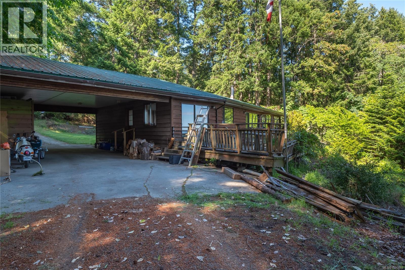 909 South Rd Property Photo 37