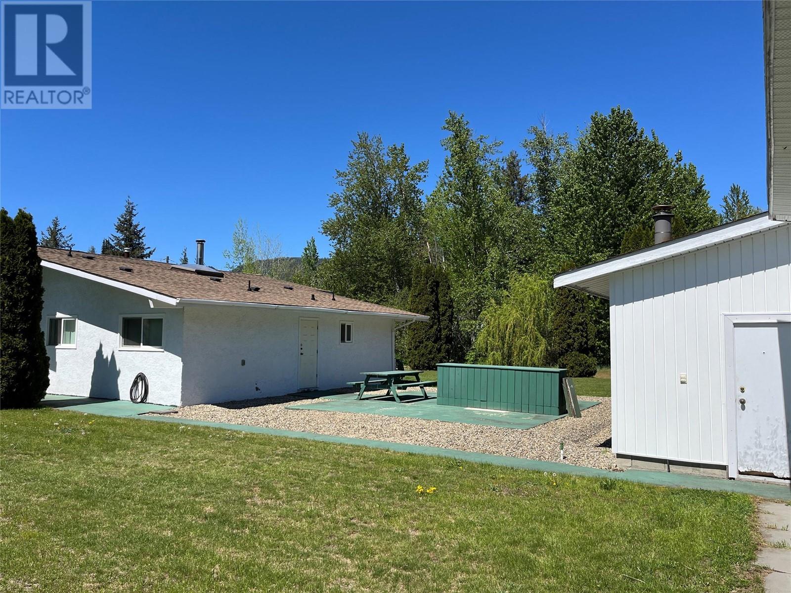 441 Oak Avenue Property Photo 18
