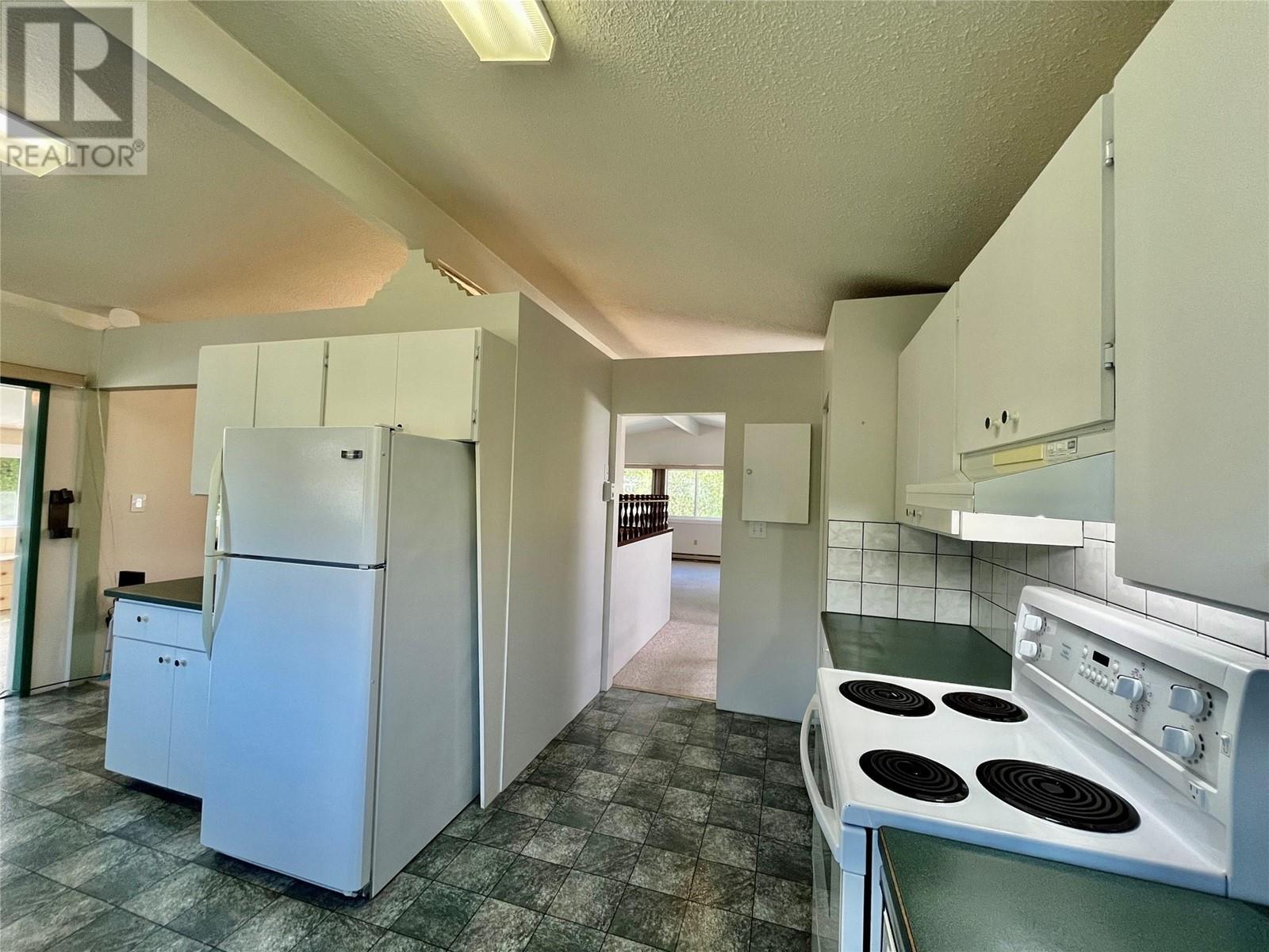 441 Oak Avenue Property Photo 35