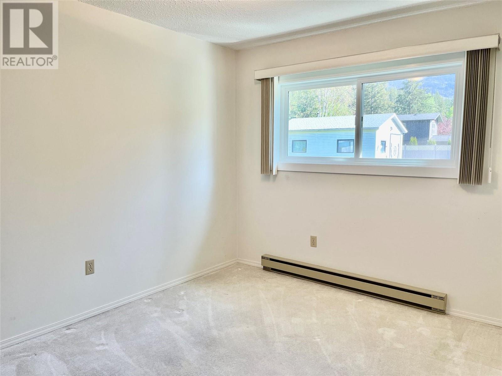 441 Oak Avenue Property Photo 56