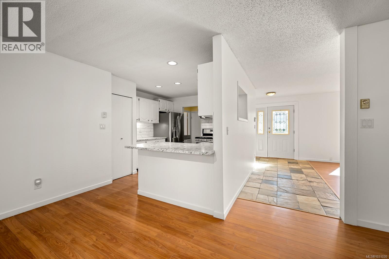 8987 Mclarey Ave Property Photo 14