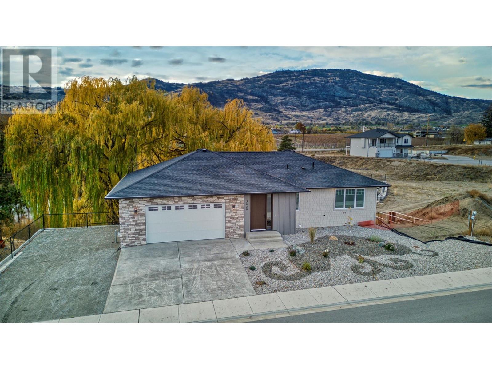 3620 Lobelia Drive Property Photo 3