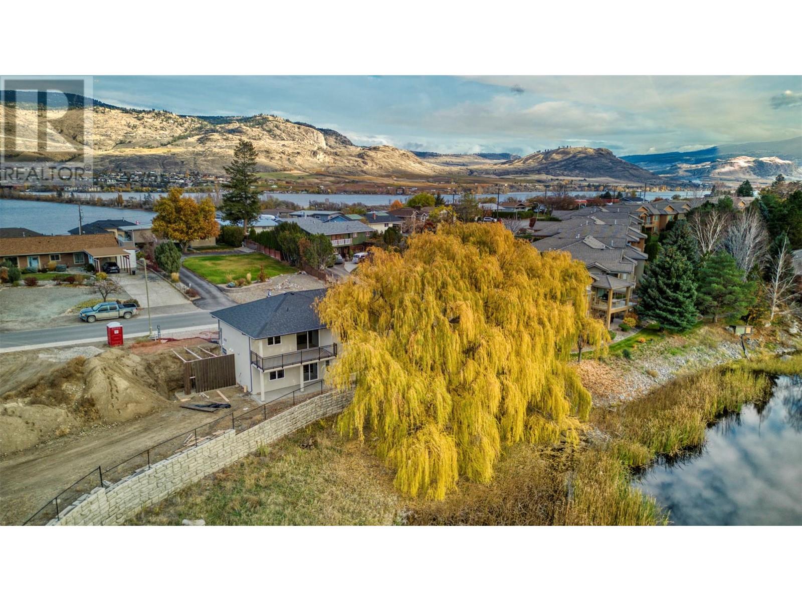 3620 Lobelia Drive Property Photo 4
