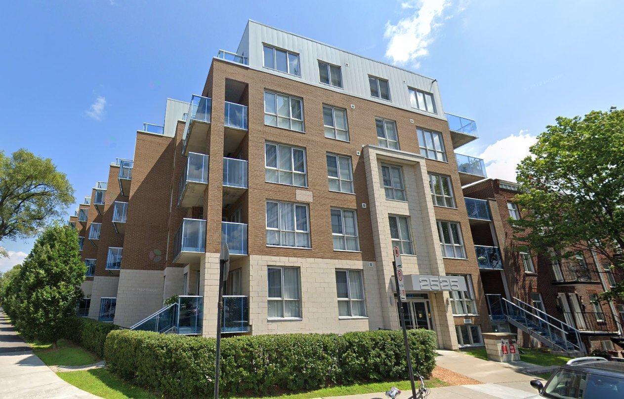 2525 Av. Des Érables, #003