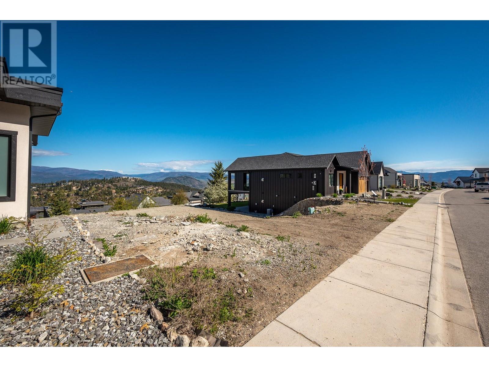 161 Diamond Way Property Photo 3